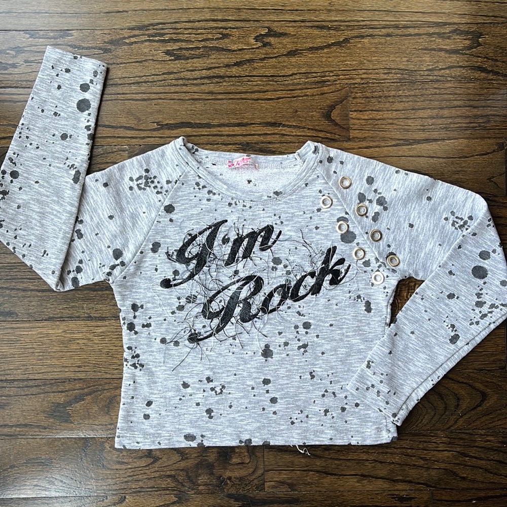 "I'm Rock" Long Sleeve Crop Top Crewneck